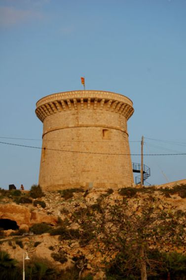 Torre vigía del campello contra los piratas berberiscos